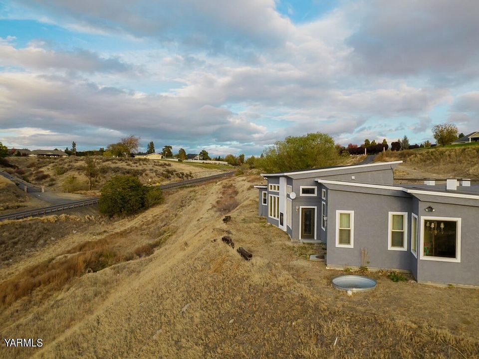 211 Perham Loop, Selah, WA 98942 Zillow