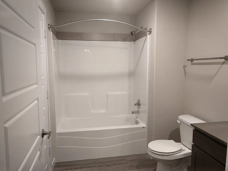 K-Ten Place Apartments — Photo 50