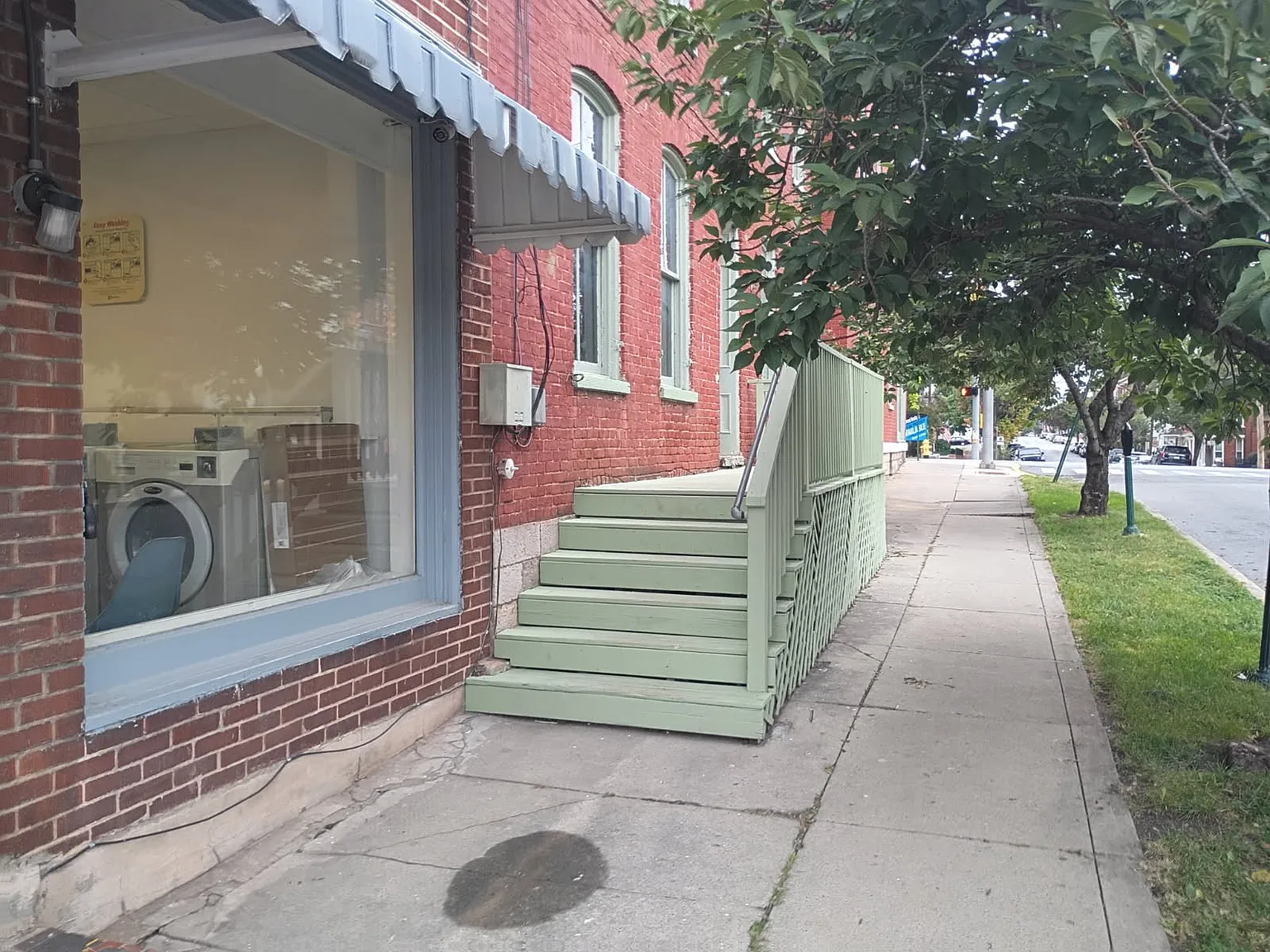 Studio, 800 sqft, $800 — Photo 2
