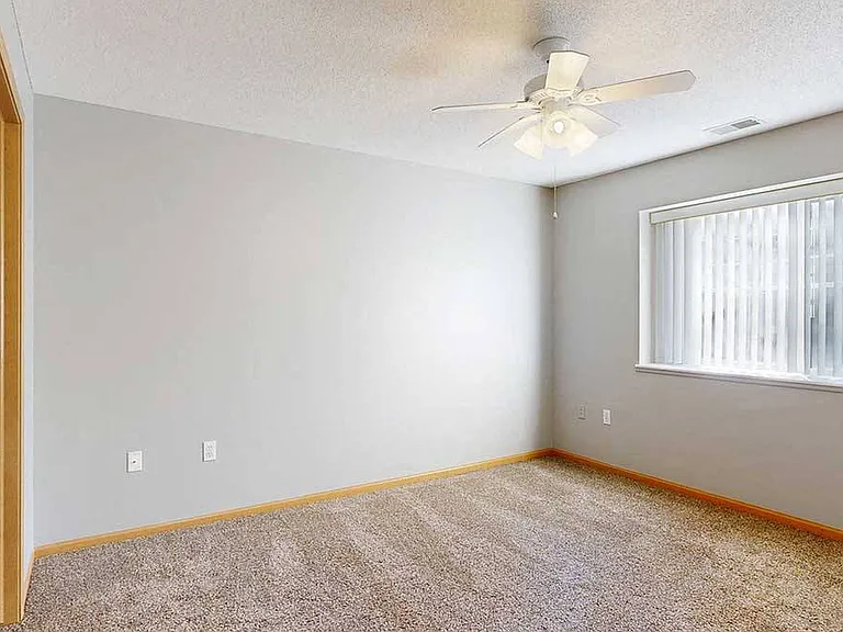 Northbrook Apartments — Photo 134