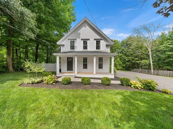 1046 Center St, Dighton, MA 02715