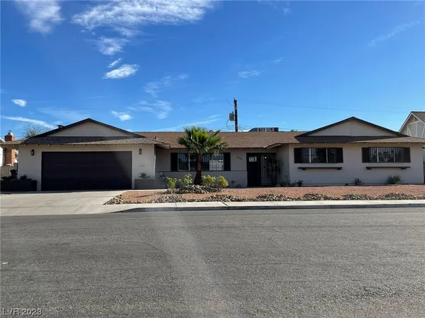 1624 Stonehaven Dr, Las Vegas, NV 89108