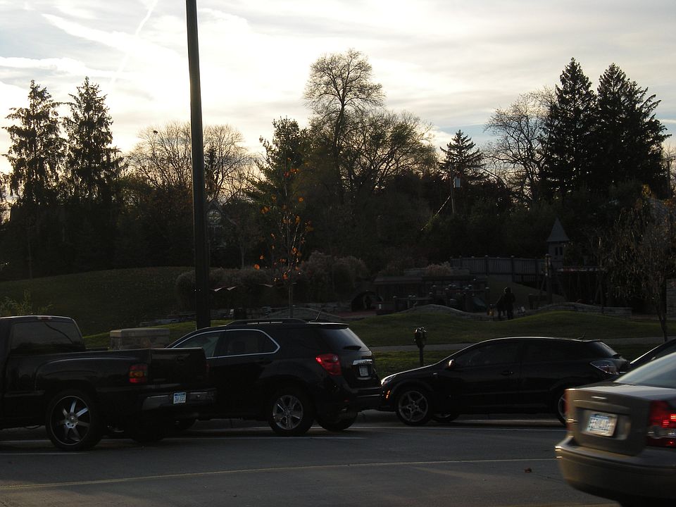2nd image of 531 Brookside Ave