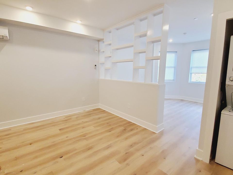 1st image of 3852 W Girard Ave #C