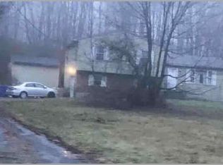 33 Sunnyside Dr, Northford, CT 06472