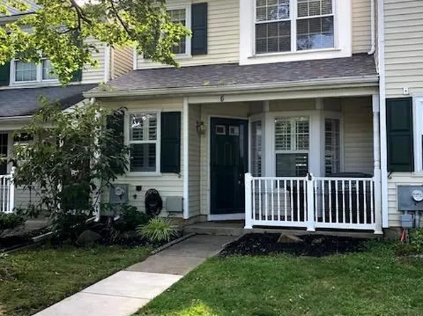 5 Van Horn Pl, Southampton, PA 18966