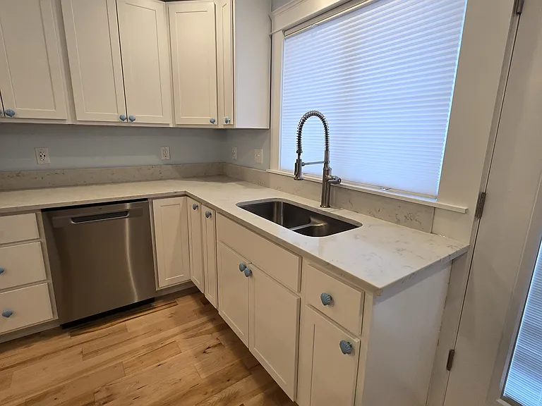 21 Juniper St — Photo 6