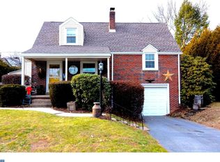 14 E 37th St, Reading, PA 19606