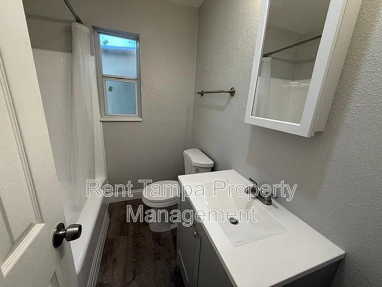 4801 10th Ave S #1 — Photo 8