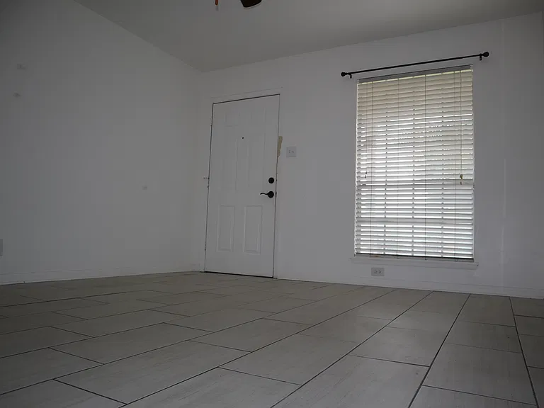 5726 Swift Creek Dr — Photo 10