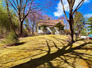 12 Dolson Rd, Monsey, NY 10952