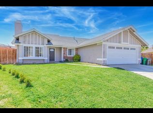 37419 Silk Tree Ln, Palmdale, CA 93550