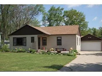 18088 W Big Oaks Rd photo 1