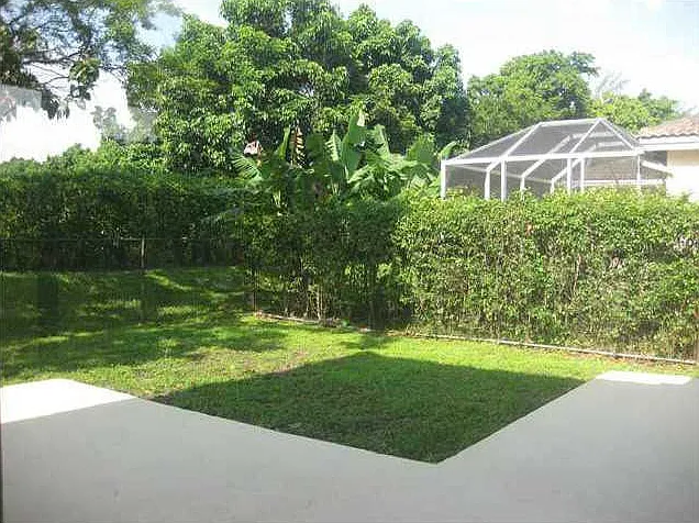 5414 NW 48th St — Photo 20
