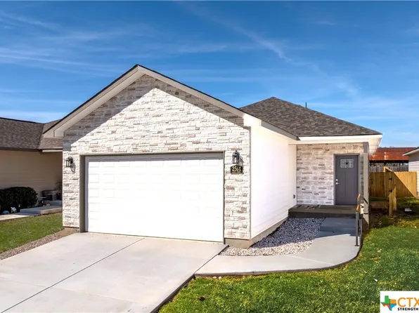 2514 Alamo St, Gonzales, TX 78629