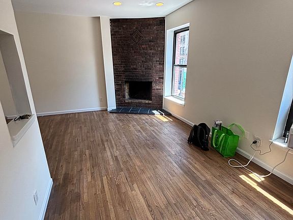 2nd image of 171 W 23rd St APT 3A