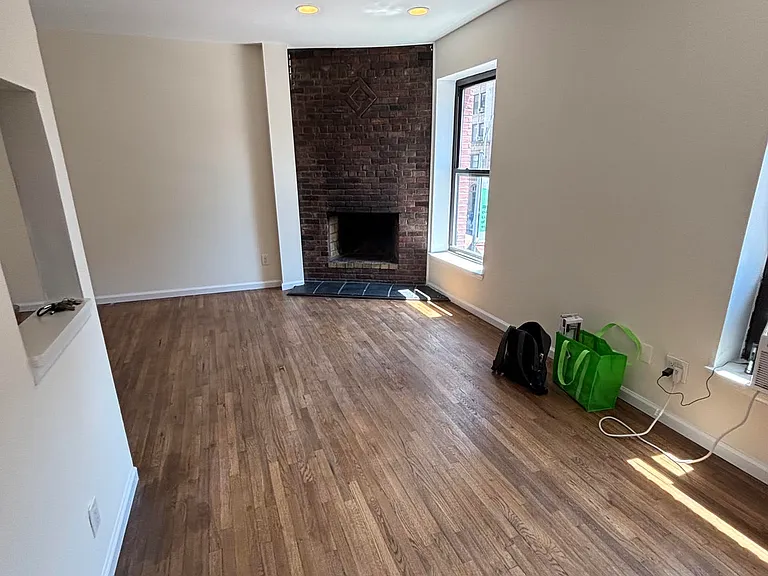 171 W 23rd St #3A — Photo 2