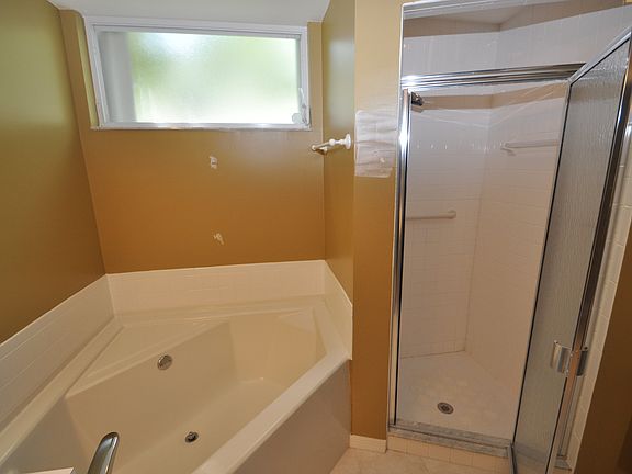 2nd image of 26781 Clarkston Dr #101