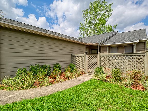 2nd image of 7623 W Baymeadows Cir #2076