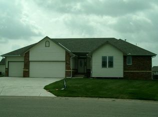 1820 Megan Cir, El Dorado, KS 67042