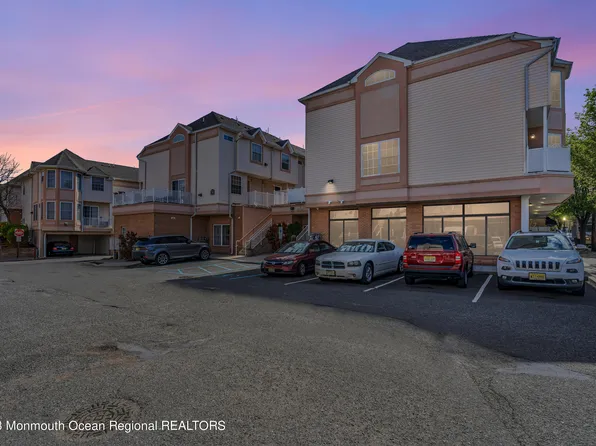 109 Adamecs Way #9, South Amboy, NJ 08879