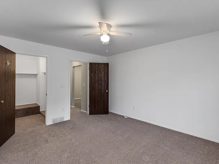 Maplecrest Apartments — Photo 21