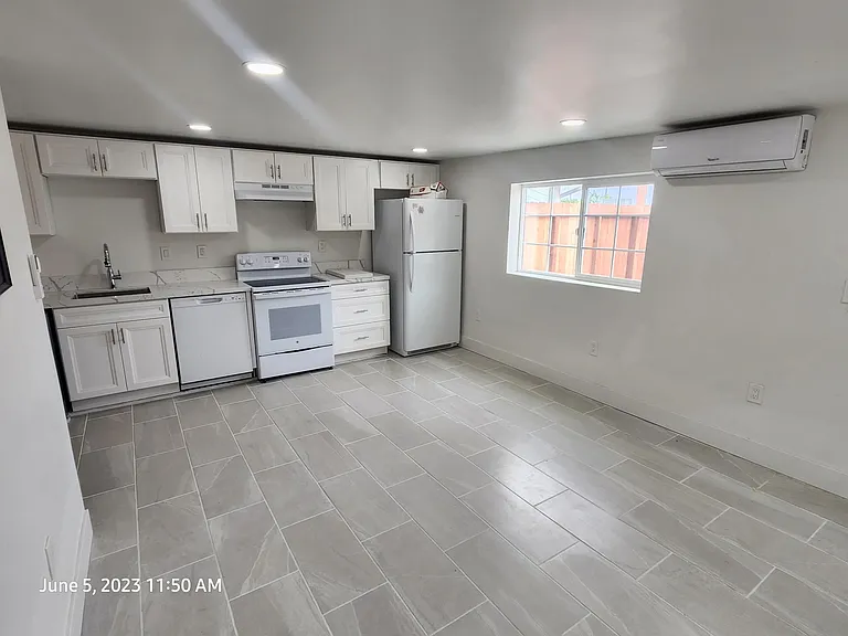 3160 Chicago St #B — Photo 3