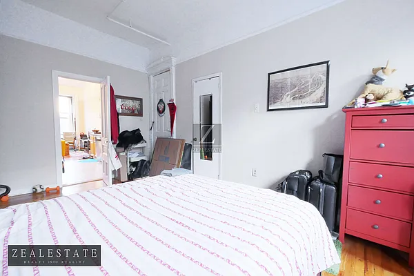 Rented by ZealEstate Group Inc | media 26