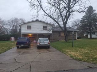 1109 Seneca Dr, Harmony, PA 16037