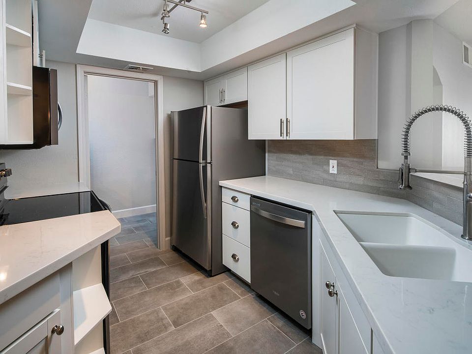 1st image of 5104 N 32nd St Unit 123