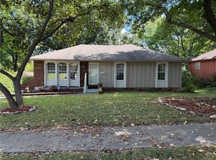 5621 Ridgeway Ave, Kansas City, MO 64133