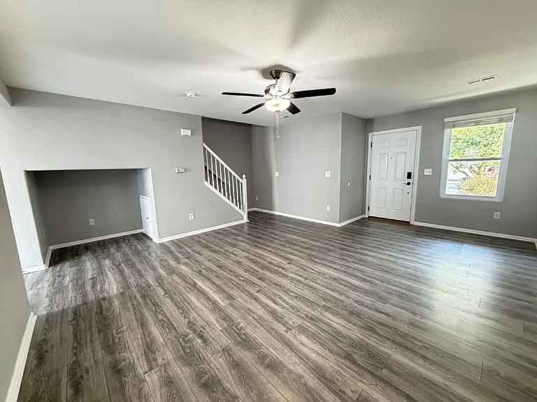 7874 S Kittredge Cir — Photo 3