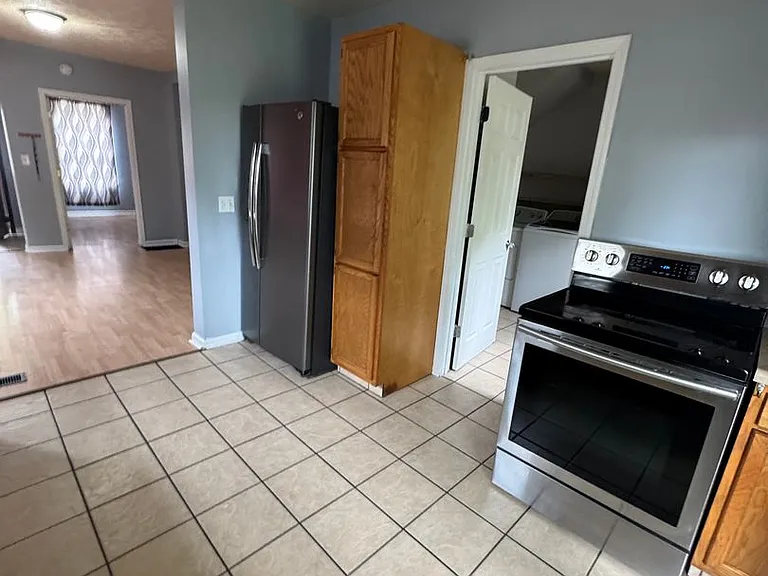 1251 Lafayette Ave NE — Photo 7
