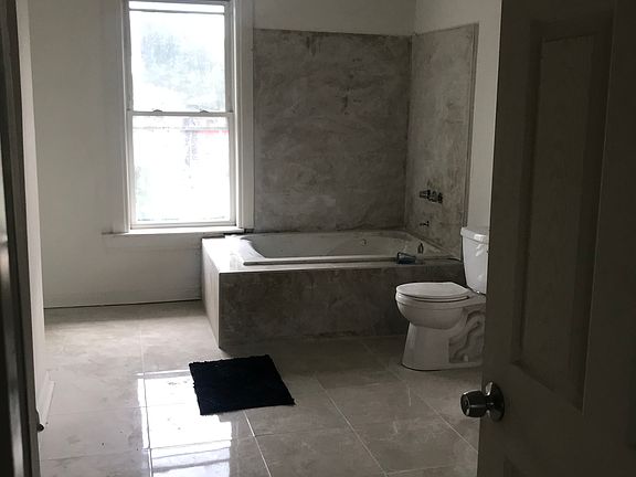 Master Bedroom Bath - $175/wk