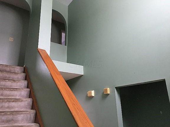 5th image of 845 Lizzie Ln