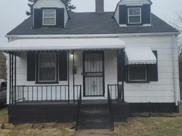 6751 Covert Ave, Hamtramck, MI 48212