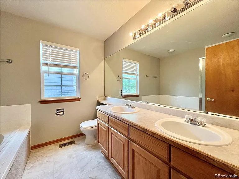 4265 Miners Candle Dr — Photo 15