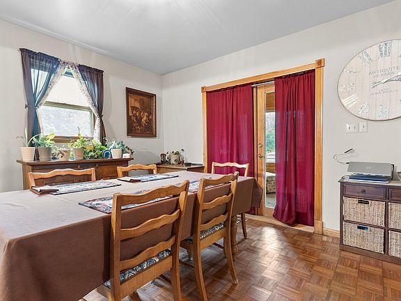 5th image of 27640 Meridian Ave