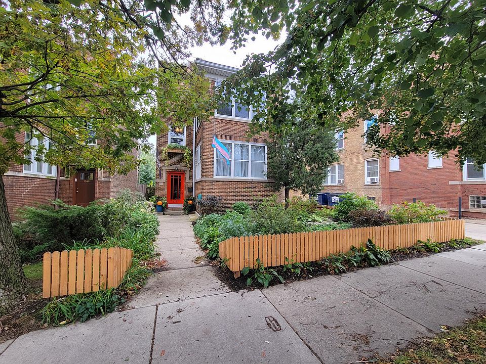 1st image of 1753 W Jarvis Ave