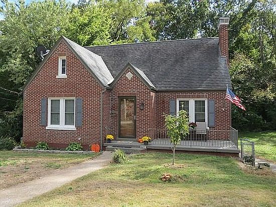 1st image of 1506 Hayselton Dr