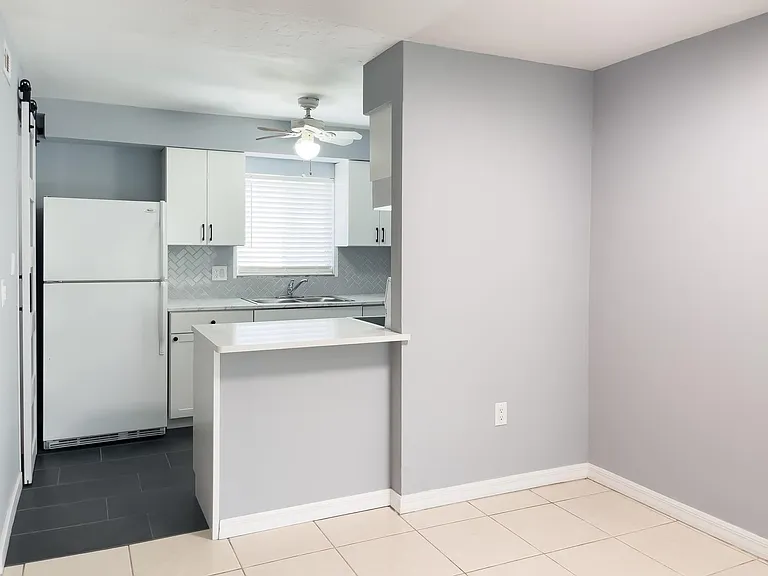 2708 Hidden Lake Blvd #B — Photo 3