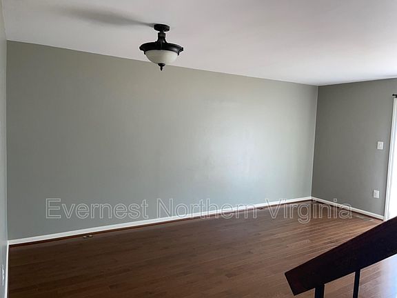 3rd image of 14230 Savannah Dr