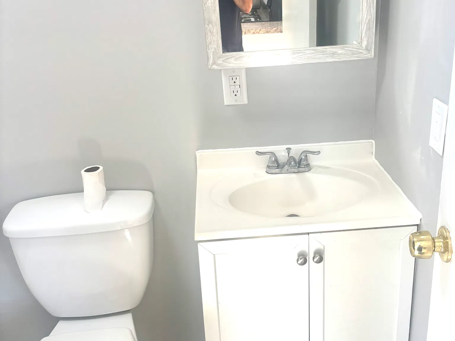 2 bed, 650 sqft, $2,800 — Photo 3