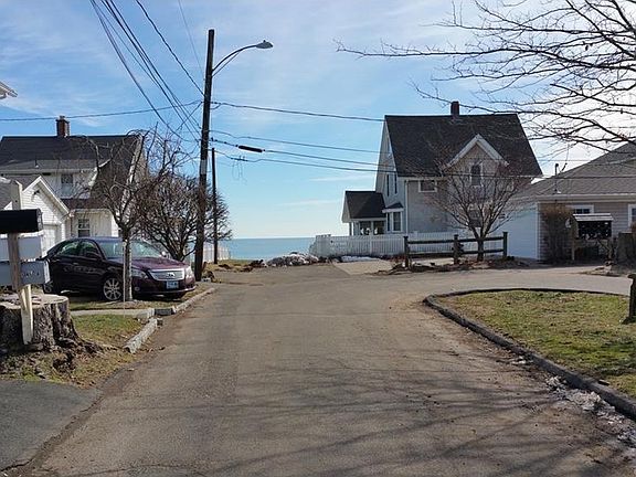 end of cul de sac Oceanside