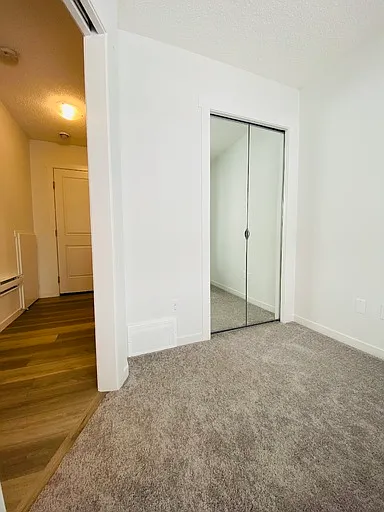 2 bed, 2.5 bath, 1098 sqft, $1,900 — Photo 3