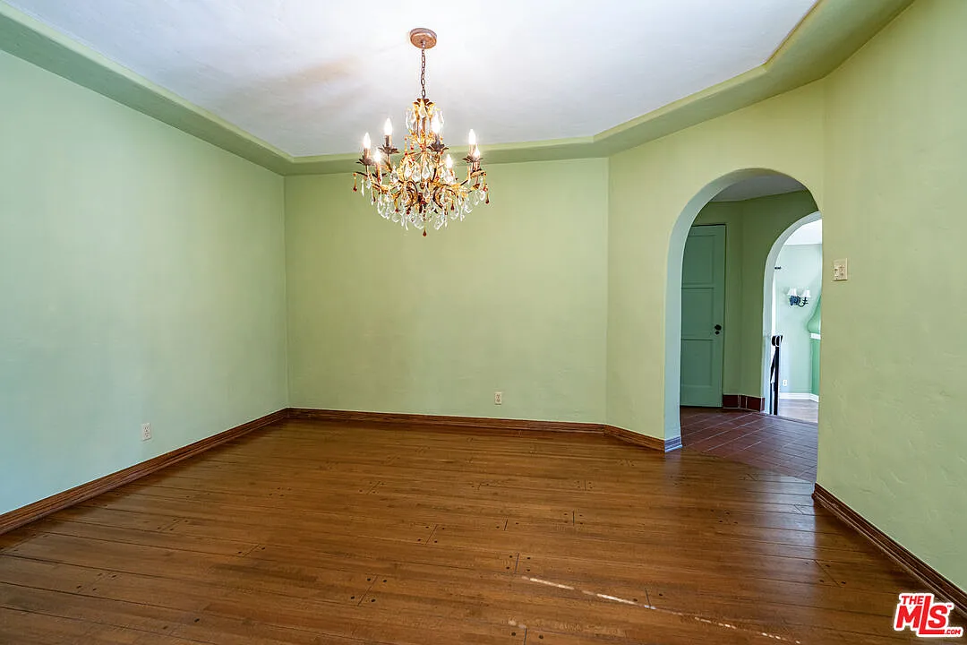 3 bed, 2.0 bath, 1790 sqft, $7,900 — Photo 4