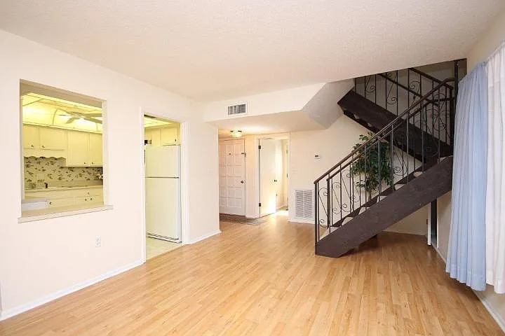 5 Hidden Cove Cir #5 — Photo 6