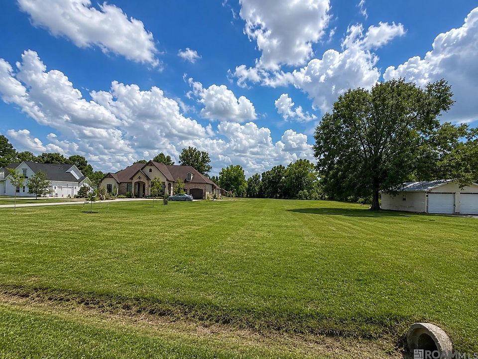 1st image of 37075 Miller Rd