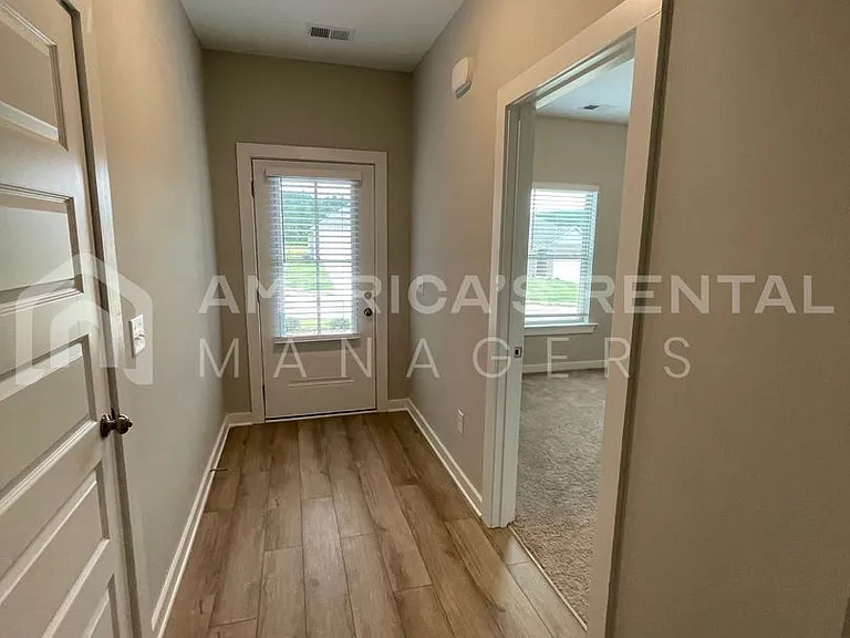 10316 Middleton Rd — Photo 27