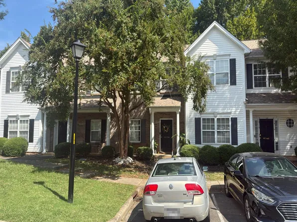 4070 Glenlea Commons Dr, Charlotte, NC 28216
